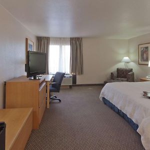 King Room Hearing Access or Non-Smoking